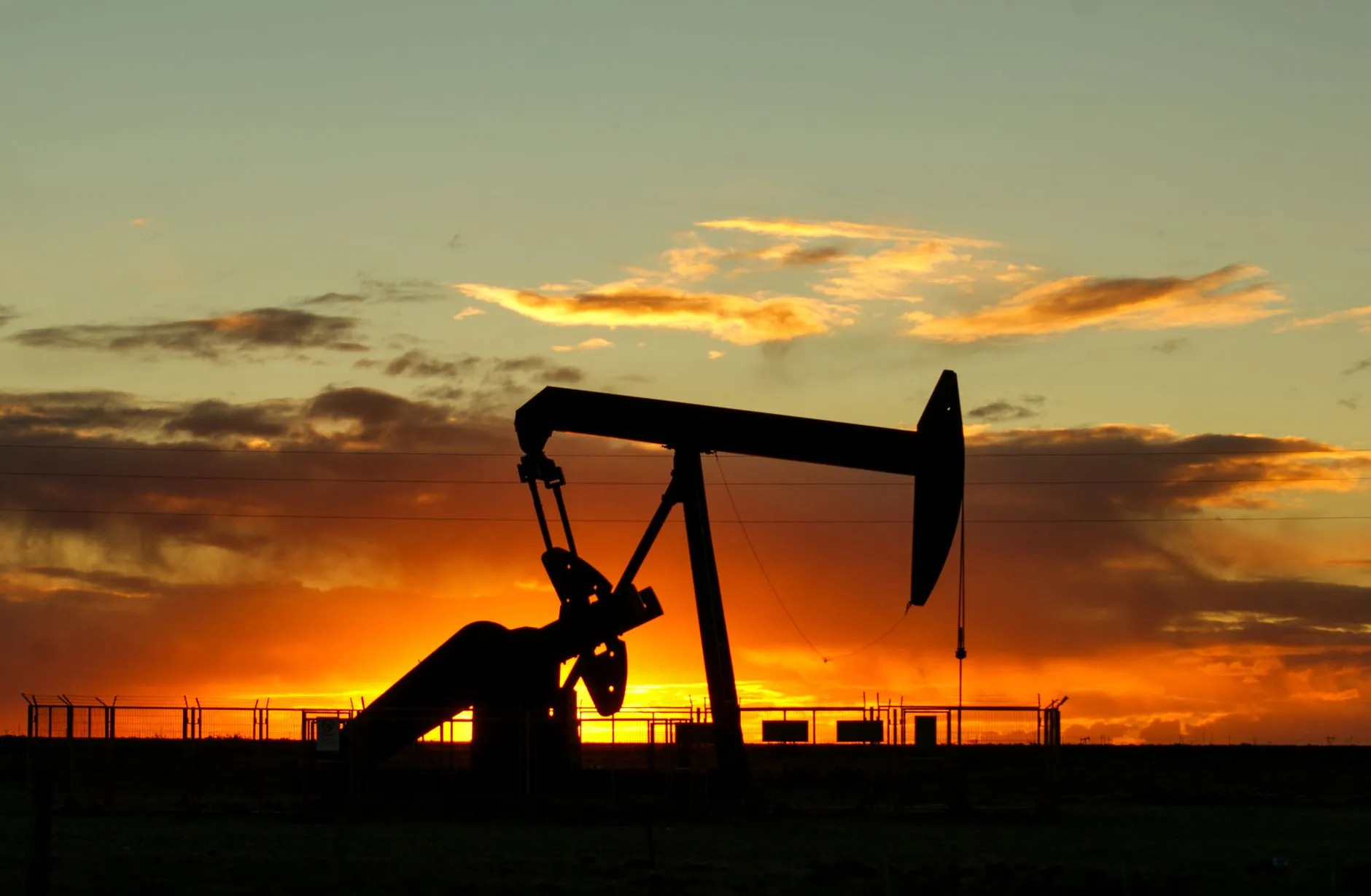 Government urged to clarify roadmap away from fossil fuels