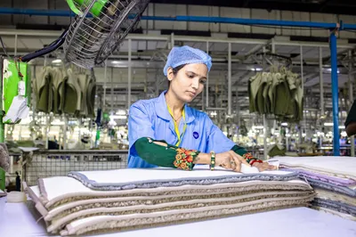 Fashion industry emissions rise again due to polyester use