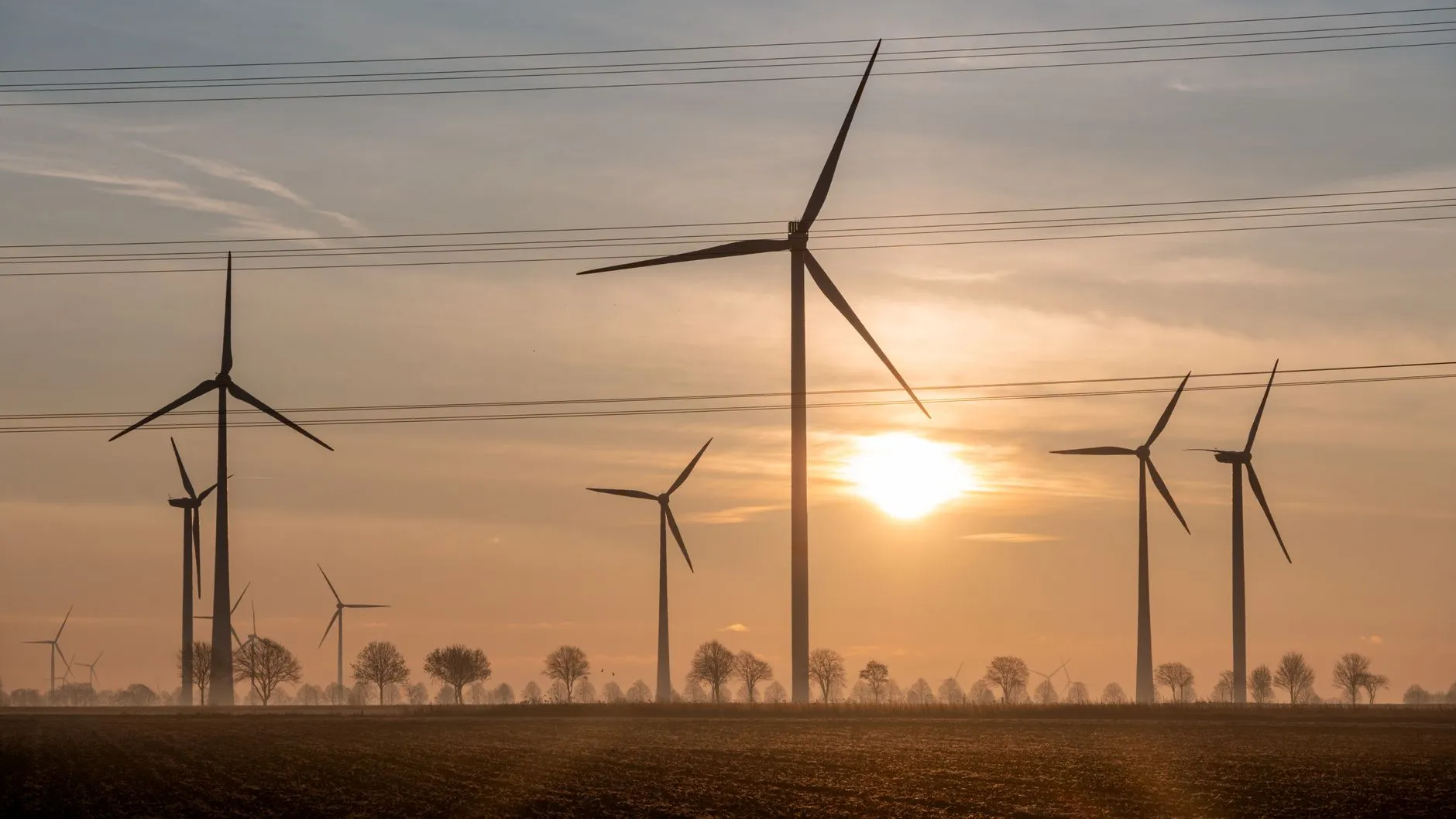 UK clean energy transition faces £511bn investment challenge by 2040