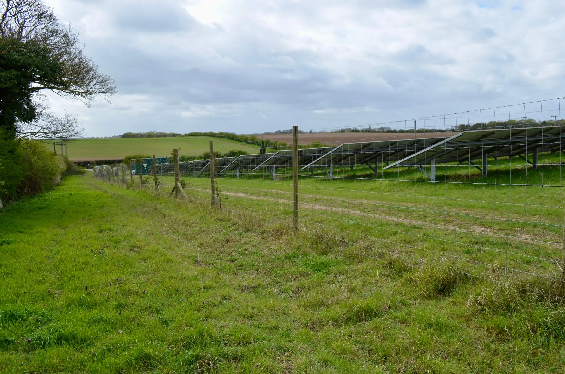 Solar farm approved near M4 to boost renewable energy