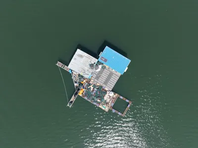 Mowi Chile launches first floating-solar salmon farm