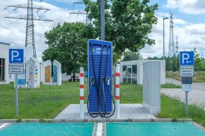 UK Government Proposes Changes to the Zero Emission Vehicle Mandate