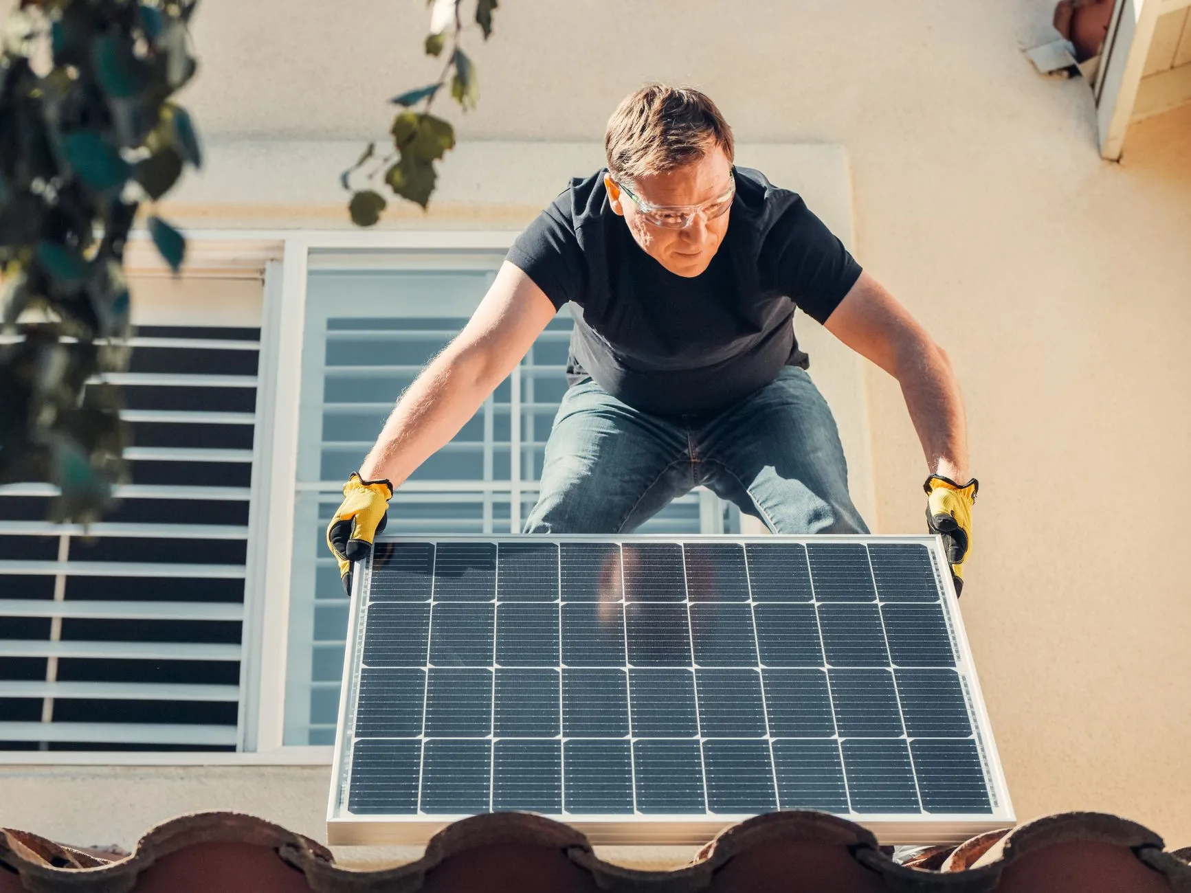 Good Energy launches solar panel finance with Zopa Bank